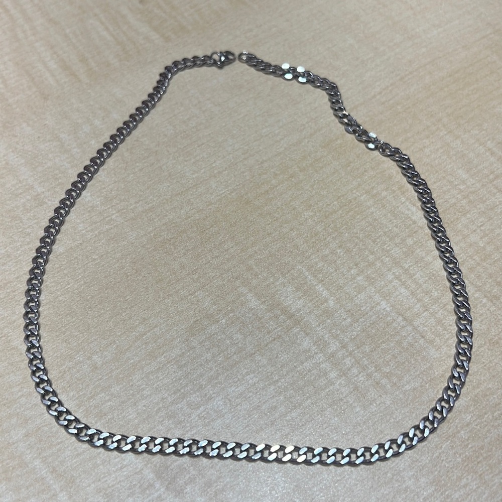 H and M Silver Chain Adjustable